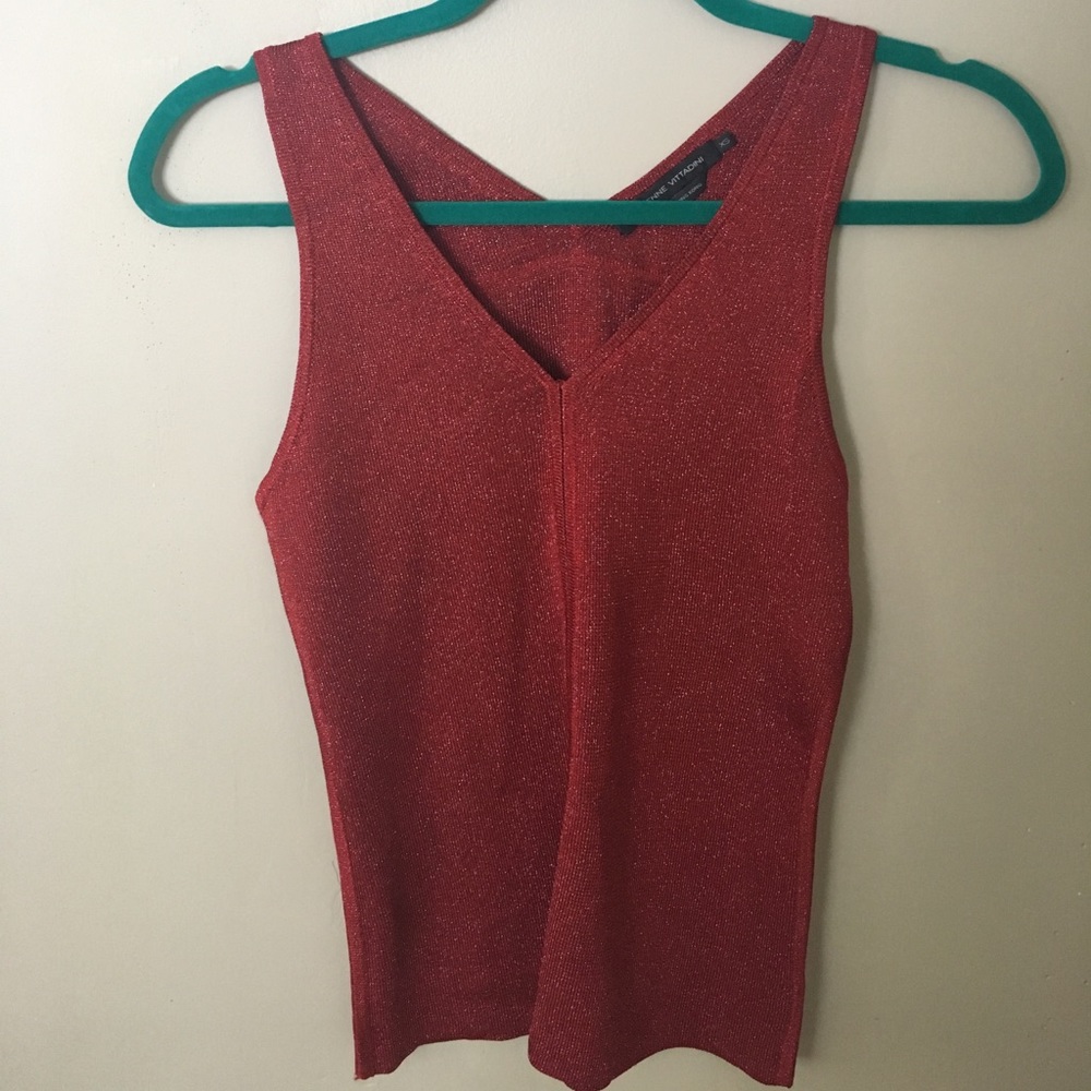 Red Sleeveless Top with Simmer